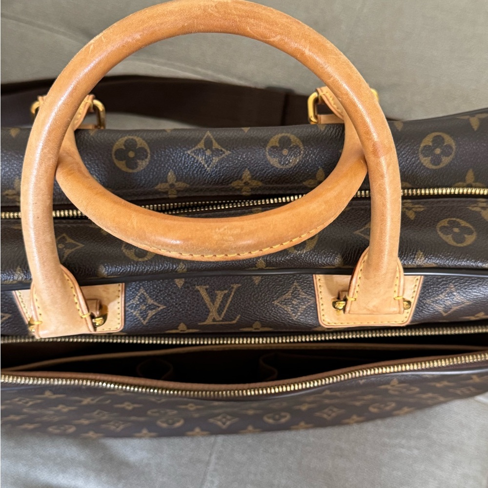 Louis Vuitton Brown Monogram icare Bag - Picture 5 of 7